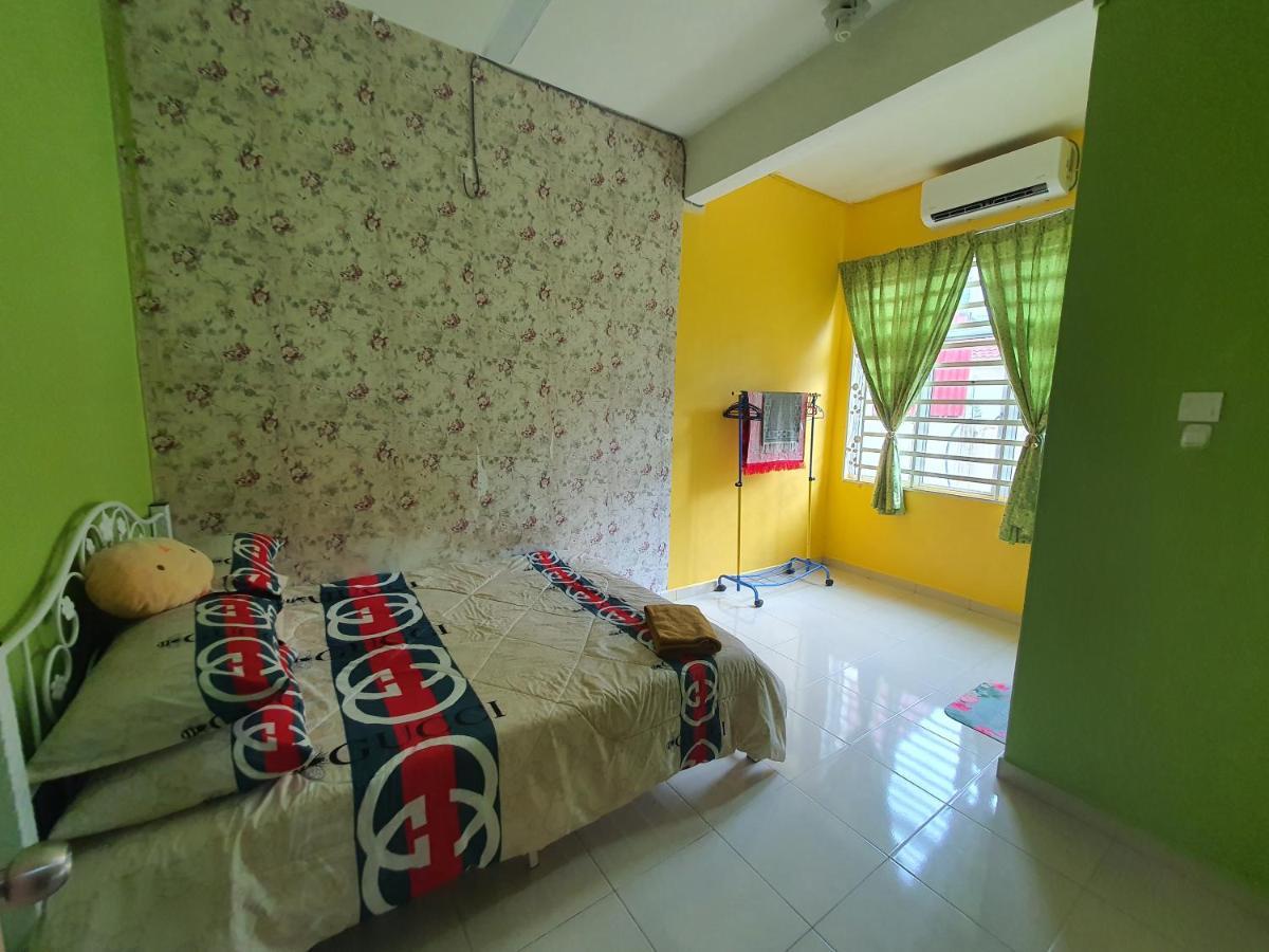 Simple Homestay Kemaman Terengganu Chukai エクステリア 写真